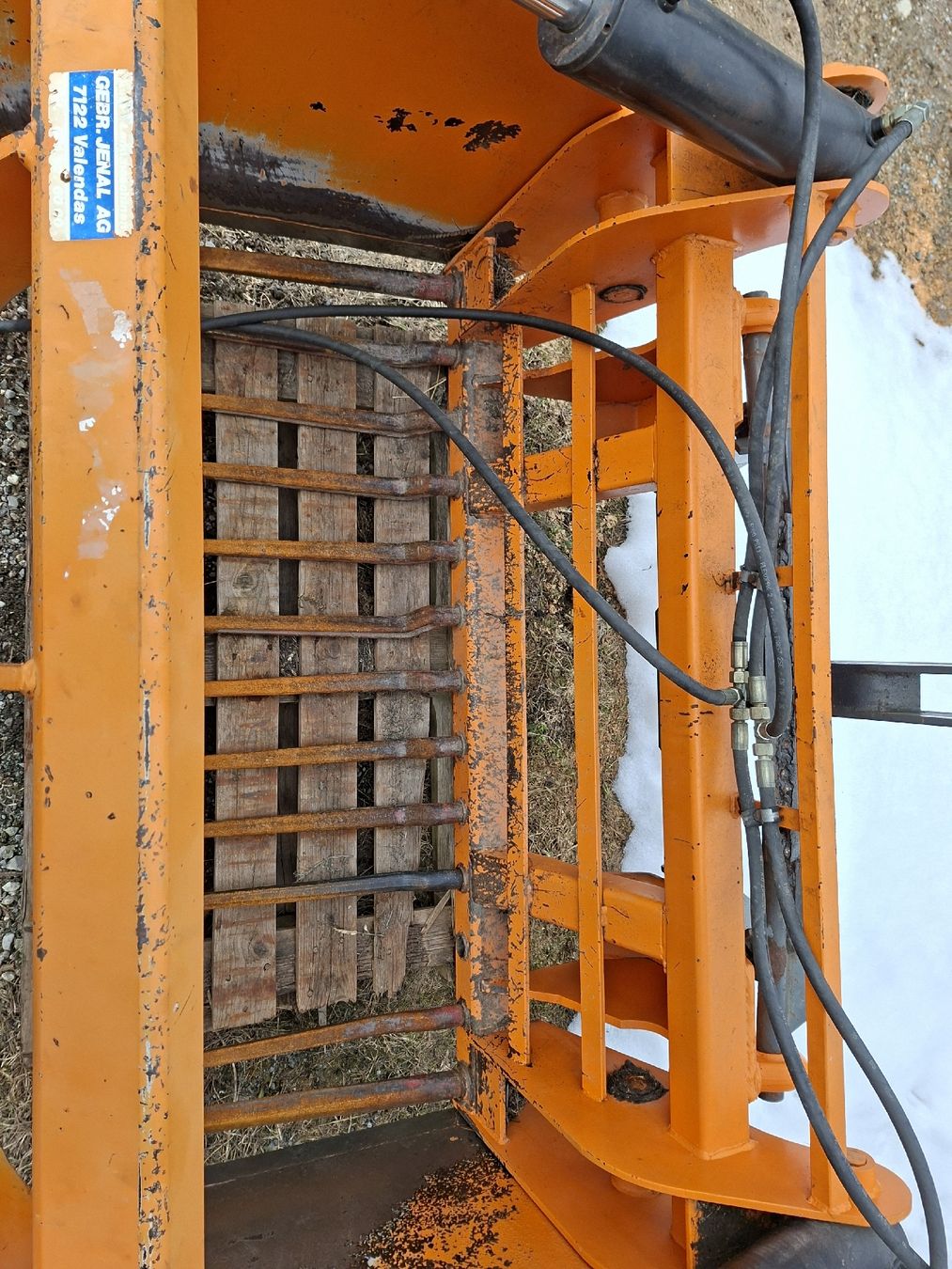 Tutte le macchine: Blockschneider Silozange Silagezange – Usato da Ilanz venduto da Buchli.D 2