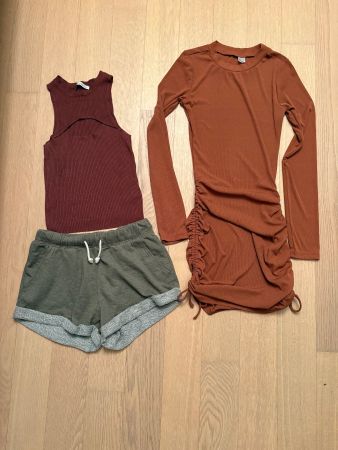 Neuwertiges, schönes KLEID, Shirt und kurze Hose Gr. XS