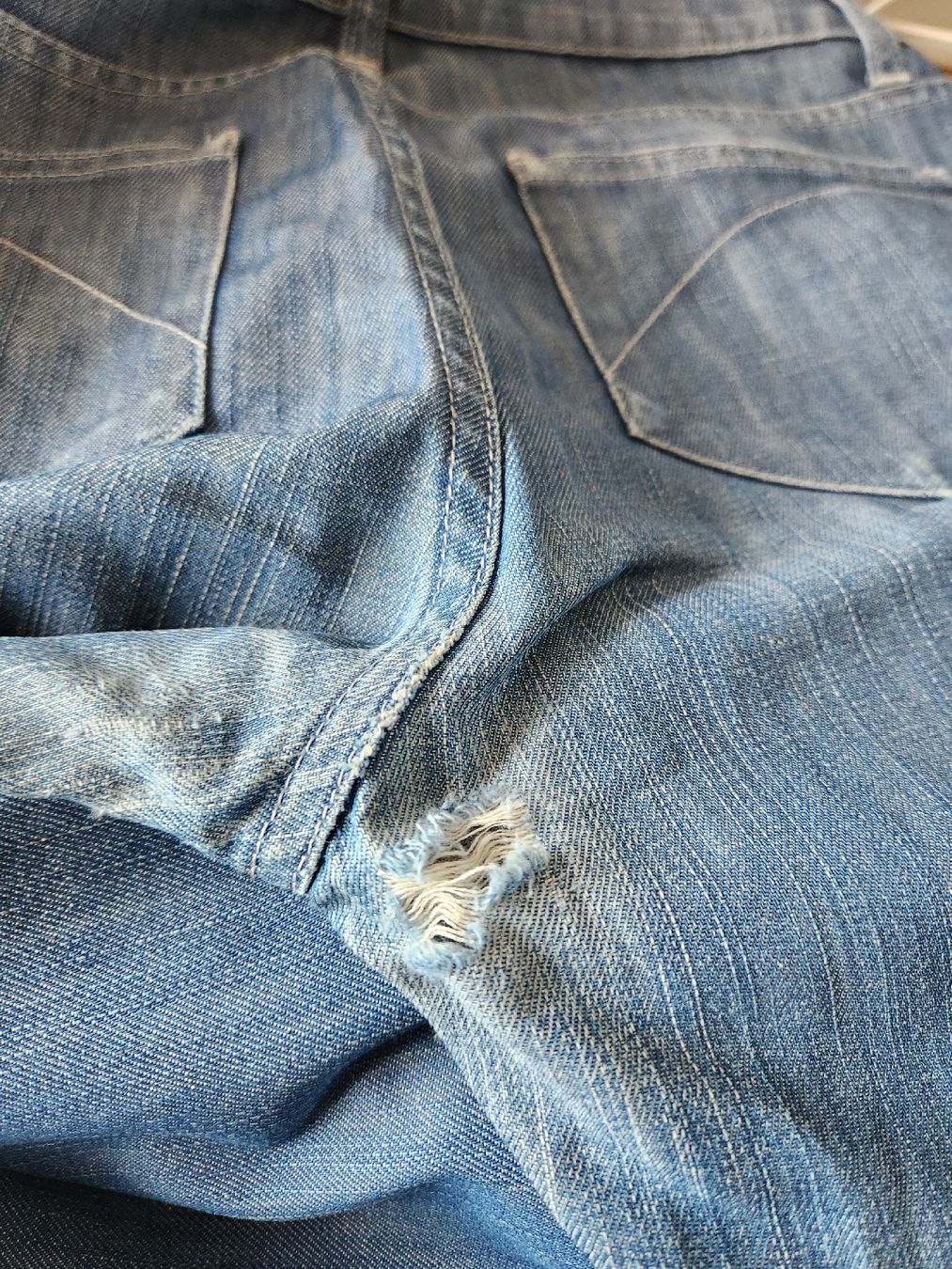 Jeans: Superfine très joli jeans bleu Taille 26. – Gebraucht aus Lausanne von man_rw9q 6