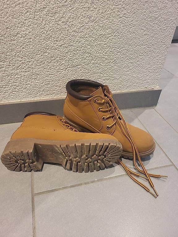 Scarpe da donna: Winter / Herbstschuhe Grösse 36 – Usato da Bonstetten venduto da _YamaYa_