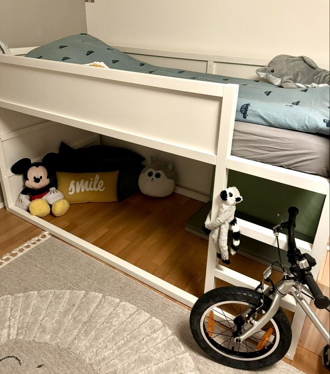 Betten: Hochbett mit Treppe  – Gebraucht aus Rüschlikon von inf_p299 1