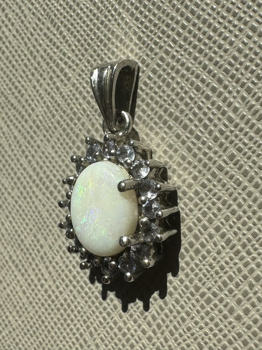 Ciondoli: Eleganter 925 Silber-Anhänger mit Opal – Usato da Buchs AG venduto da Shanem15 4