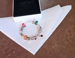 Pandora Armband mit 16 Charms guter Zustand silber 925