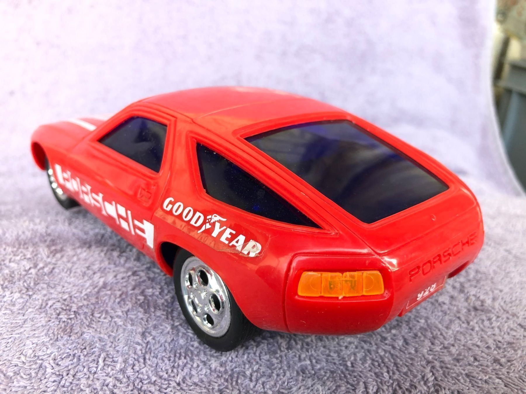 Porsche Modellini d'auto: Porsche 928 goodyear – Usato da Reinach AG venduto da rares75 1