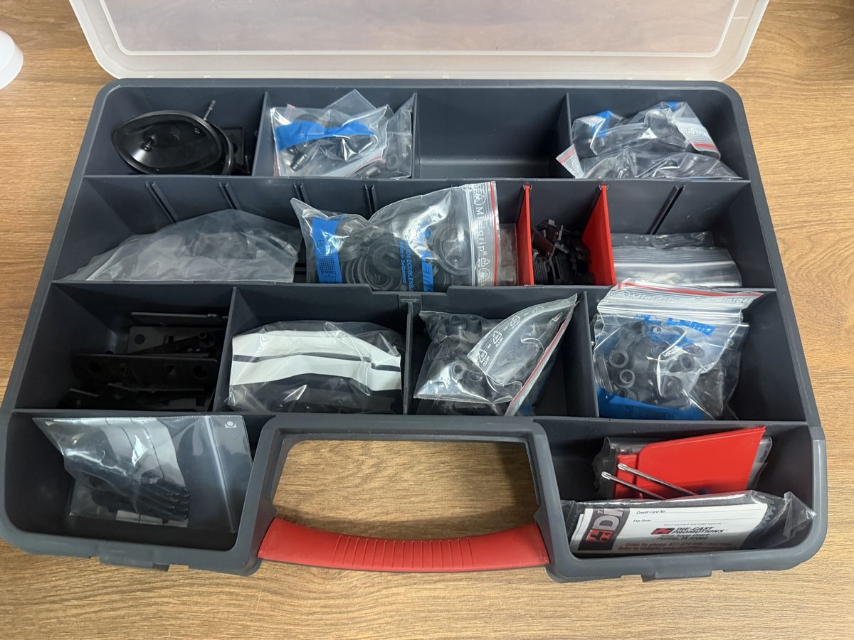 Componenti elettronici: Ersatzteile / Sortiment inklusive BOX – Nuovo (secondo la descrizione) da Nussbaumen AG venduto da olitech5415