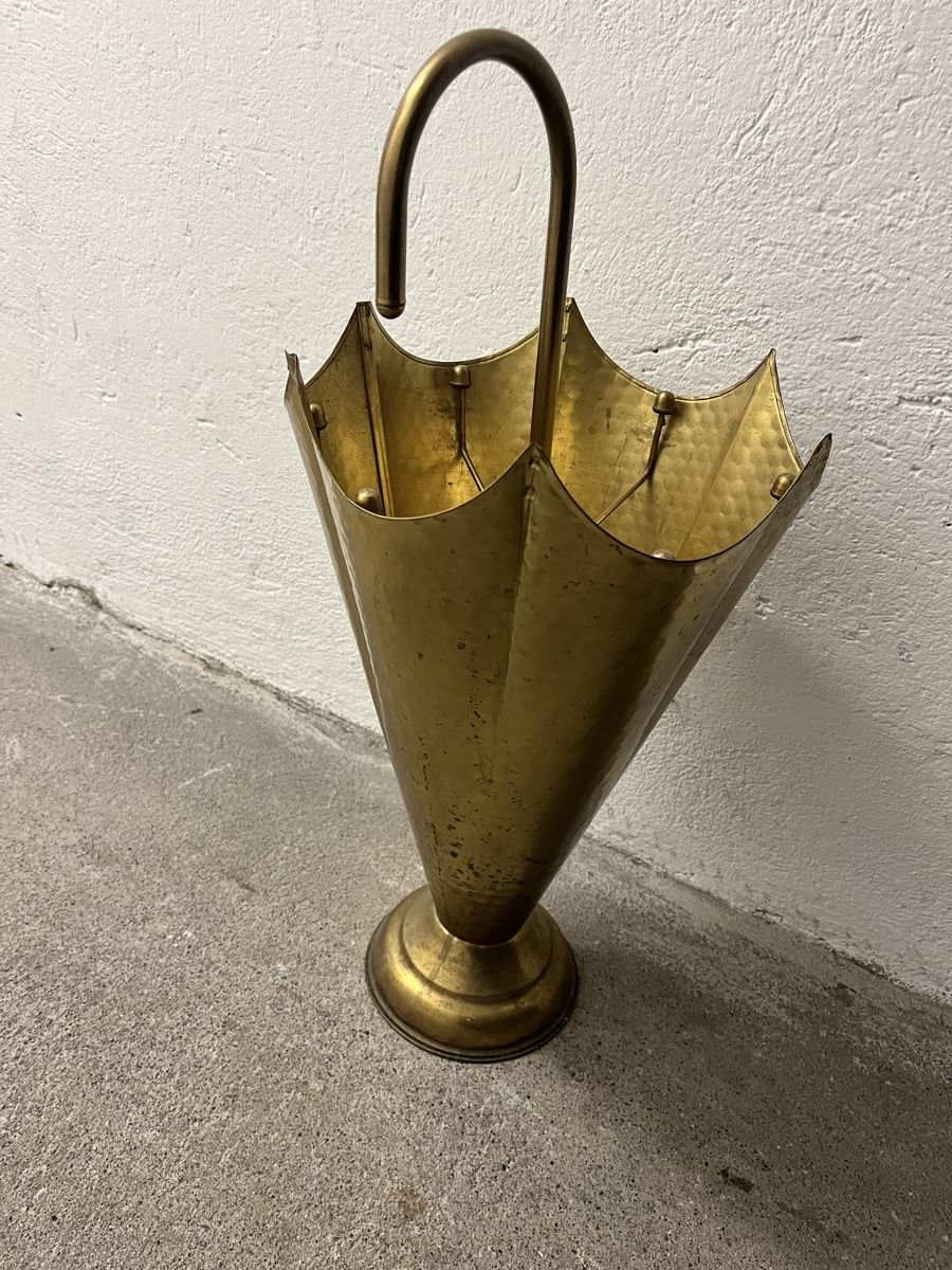Sonstige Büroeinrichtungen: Vintage Schirmständer Aus Messing – Gebraucht aus Zürich von Maria_Felicina 1