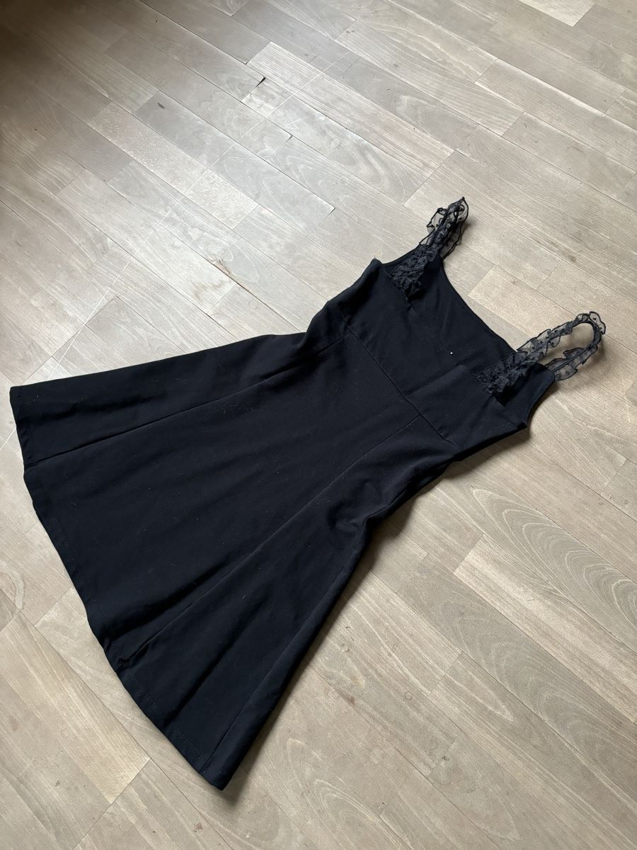 Vestiti: schwarzes Kleid mit hübschen Träger – Nuovo (secondo la descrizione) da Nürensdorf venduto da ali_qyh6 3