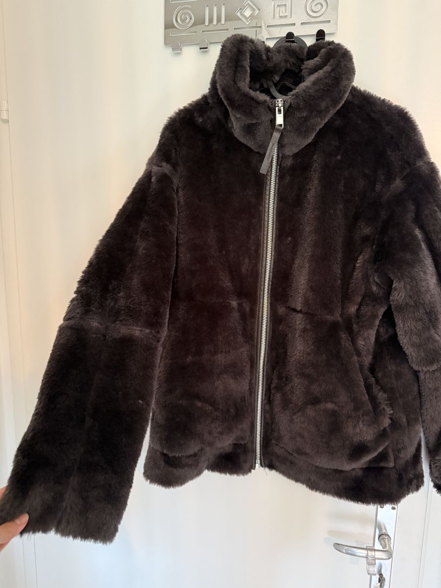 H&M Jacken: Felljacke H&M  – Gebraucht aus Luzern von AlinaPa 1