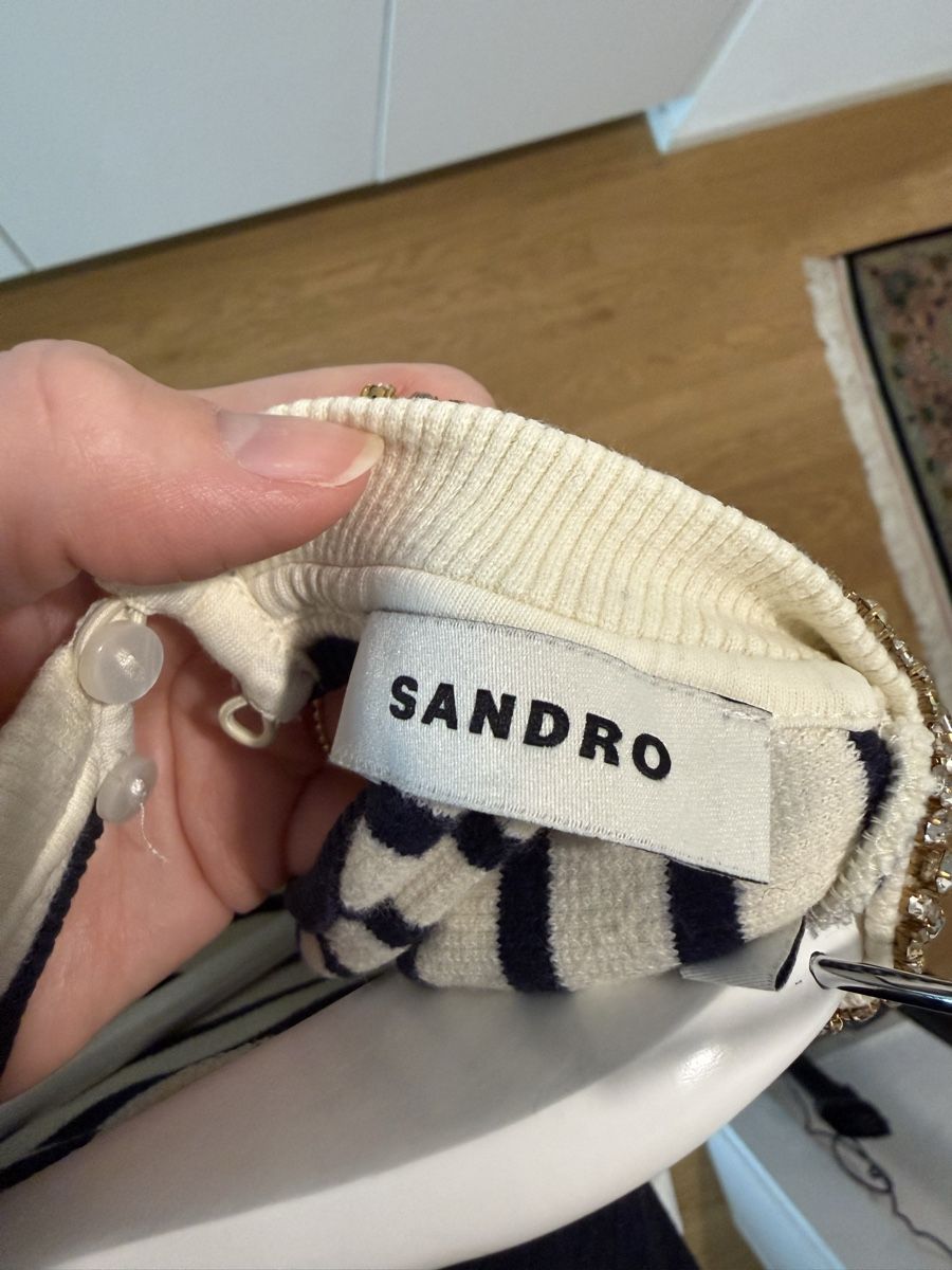 Sandro Top: Sandro Glitter Kragen Shirt  – Nuovo (secondo la descrizione) da Bottmingen venduto da Itsclaire 5