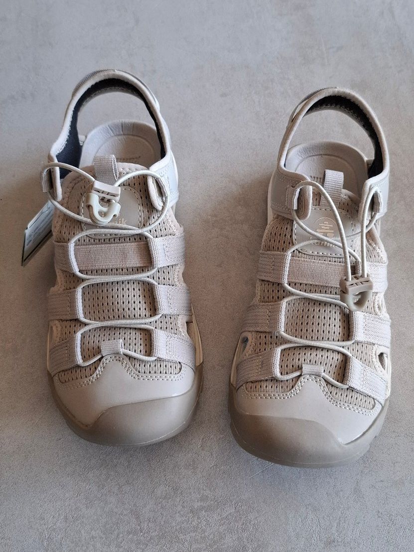 Kamik Scarpe da donna: Kamik Sandalen beige Grösse 39 – Nuovo (secondo la descrizione) da Biel/Bienne venduto da Kokos4