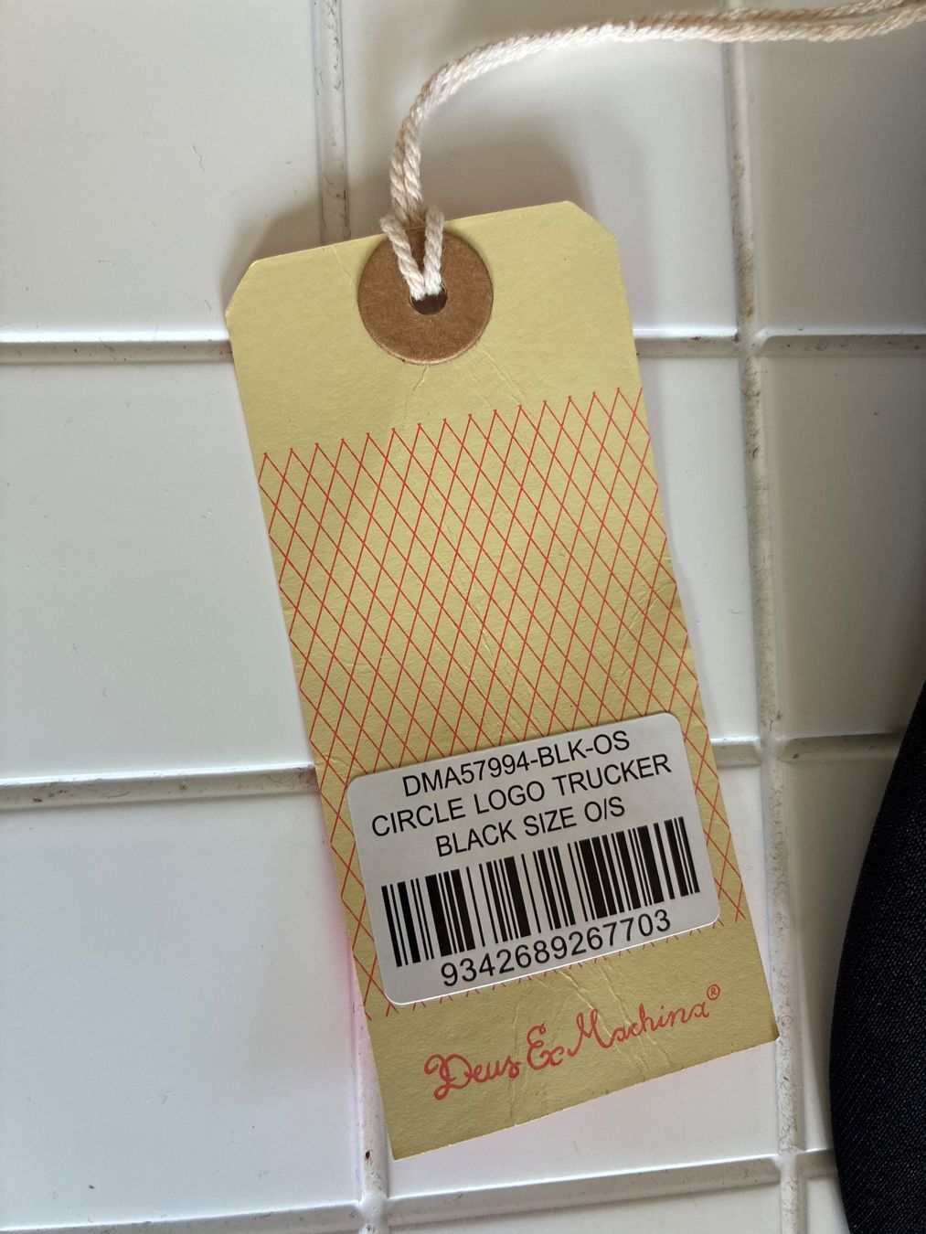 Autres vêtements & accessoires: Deus Cap Neu – Neuf avec emballage d'origine à Fribourg par waves55 1