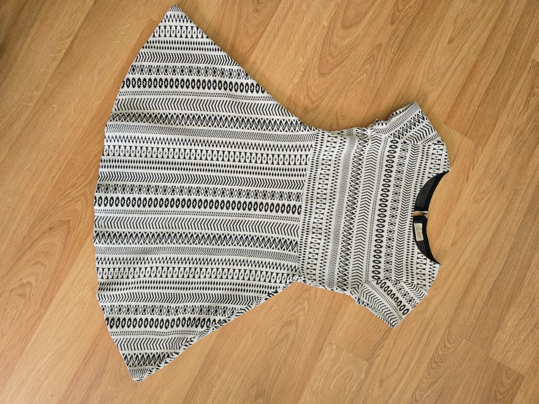 Vestiti & Gonne: Kleid Gr. 122 Zara – Usato da Büttikon AG venduto da Amineah