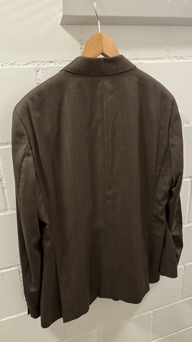 Windsor Completi: WINDSOR Sakko Braun Gr. 52 Shaped Fit Modern Elegant – Usato da Münchenbuchsee venduto da Broker12 1