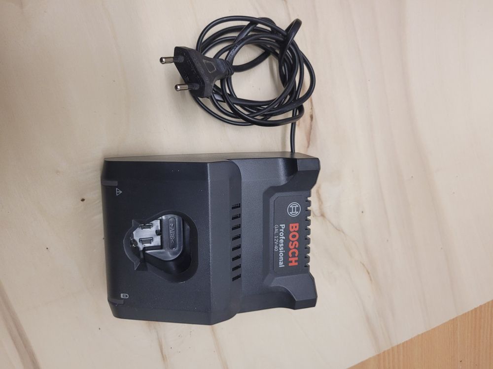 Bosch Ladegerät GAL 12V-40 | Kaufen auf Ricardo