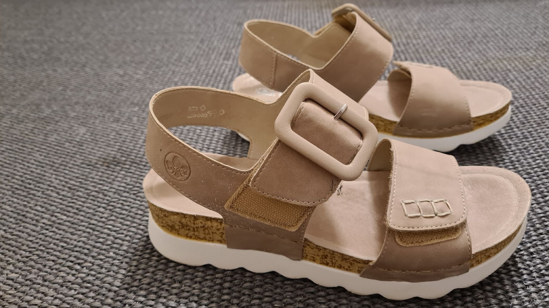 Rieker Scarpe da donna: Sandalen Rieker – Usato da Luzern venduto da Tschaikowsy 1