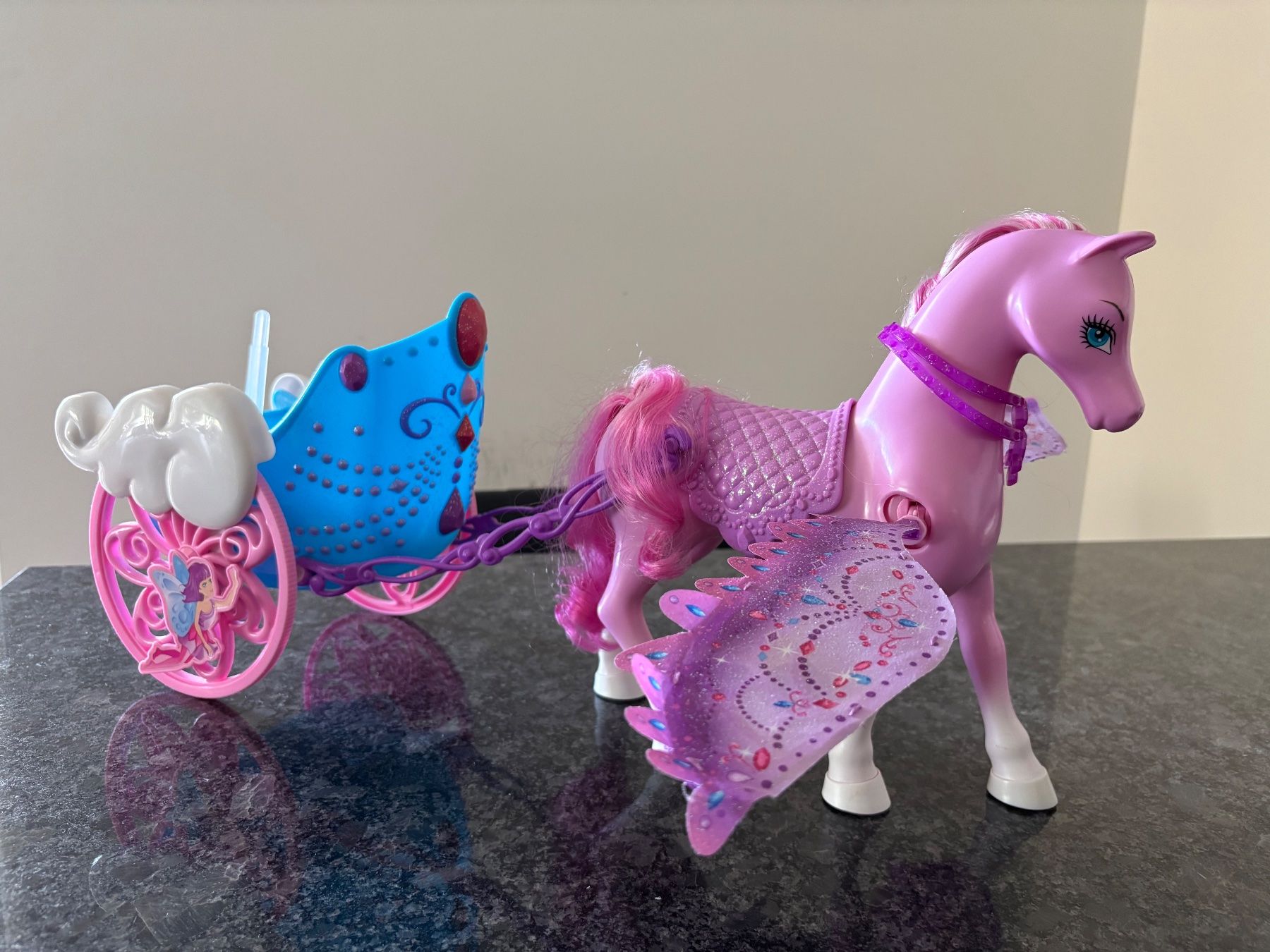 Giocattoli: Mattel Barbie® Mariposa Pegasus mit Kutsche – Usato da Sulz AG venduto da FantasyHouse 1