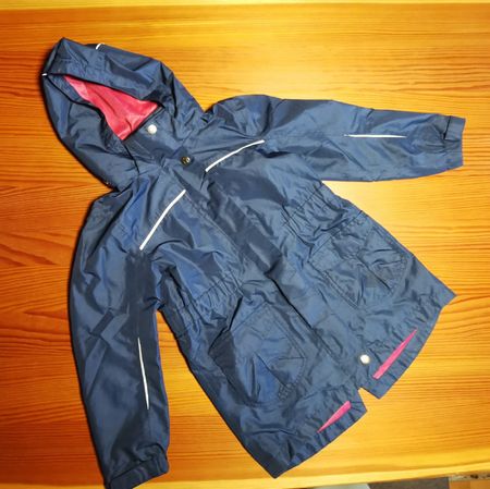 Dunkelblaue Regenjacke 122/128