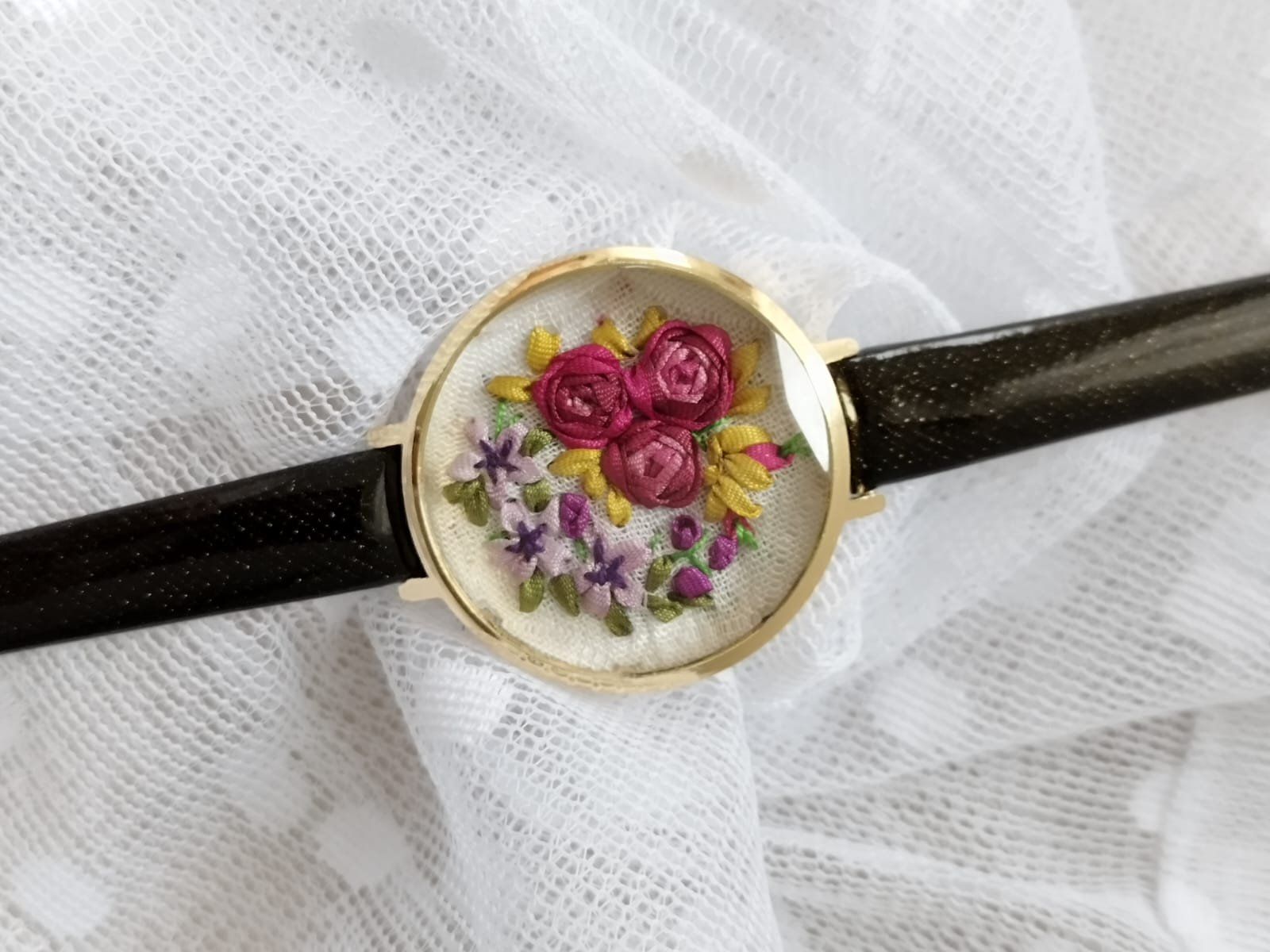 Bracciali & Braccialetti: Bracelet en forme de montre – Nuovo e nell'imballaggio originale da Arnex-sur-Orbe venduto da can_97vn 5