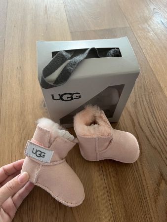Süsse UGG Boots Gr.XS, rosa Mädchen