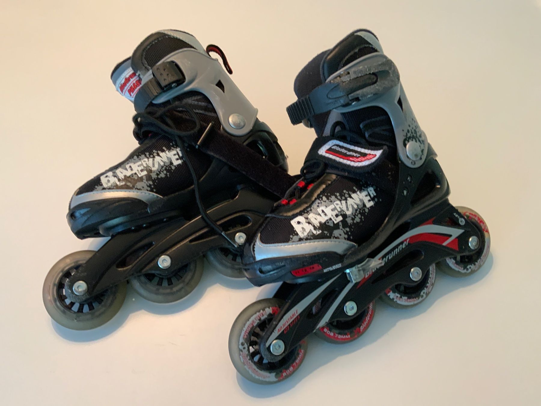Pattini in linea & Pattini a rotelle: Inlineskate, BLADERUNNER, Unisex, Gr. 29-32 – Usato da Stäfa venduto da sylla73 1