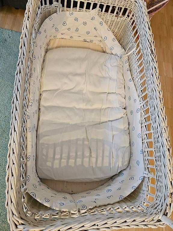 Wiegen & Stubenwagen: Rattan Stubenwagen – Gebraucht aus St. Gallen von drandro10