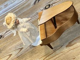 Spieldose Flügel, Holz, Vintage.