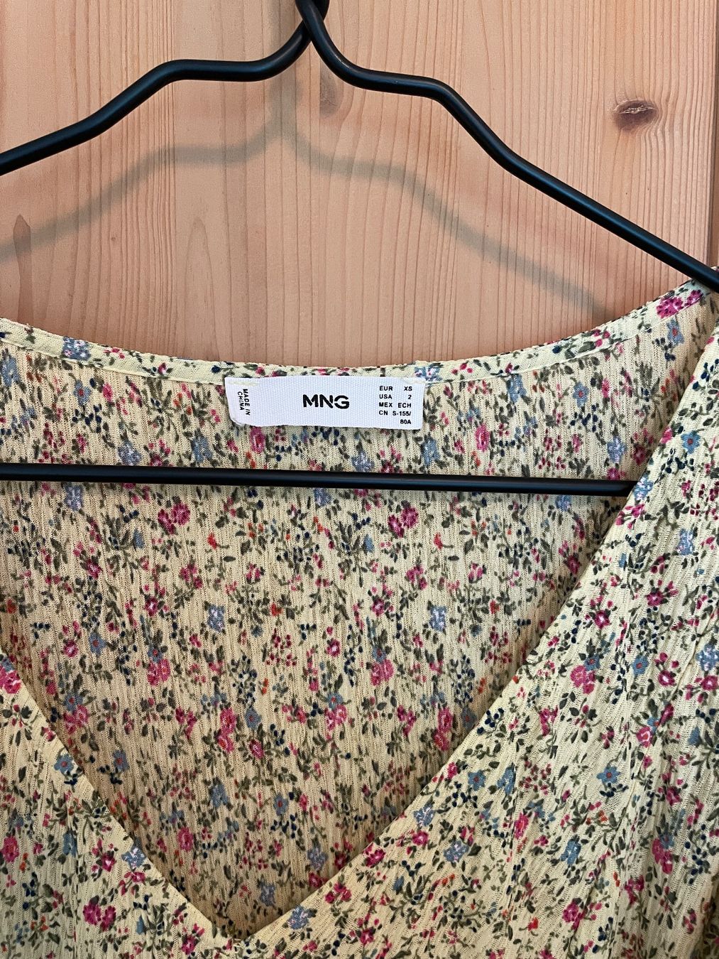 Vestiti: Sommerkleid mit Blumen Muster – Usato da Adliswil venduto da sel_s6cw 1