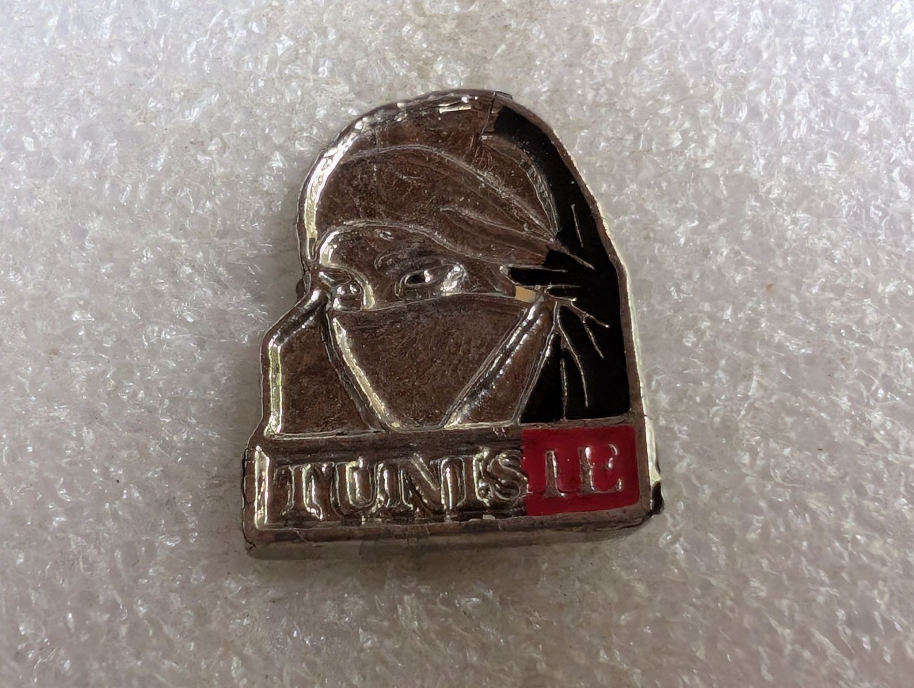 Placchette & Badge: Ansteckpin 160: Tunisie – Usato da Oppligen venduto da Pin-Fall-Shop