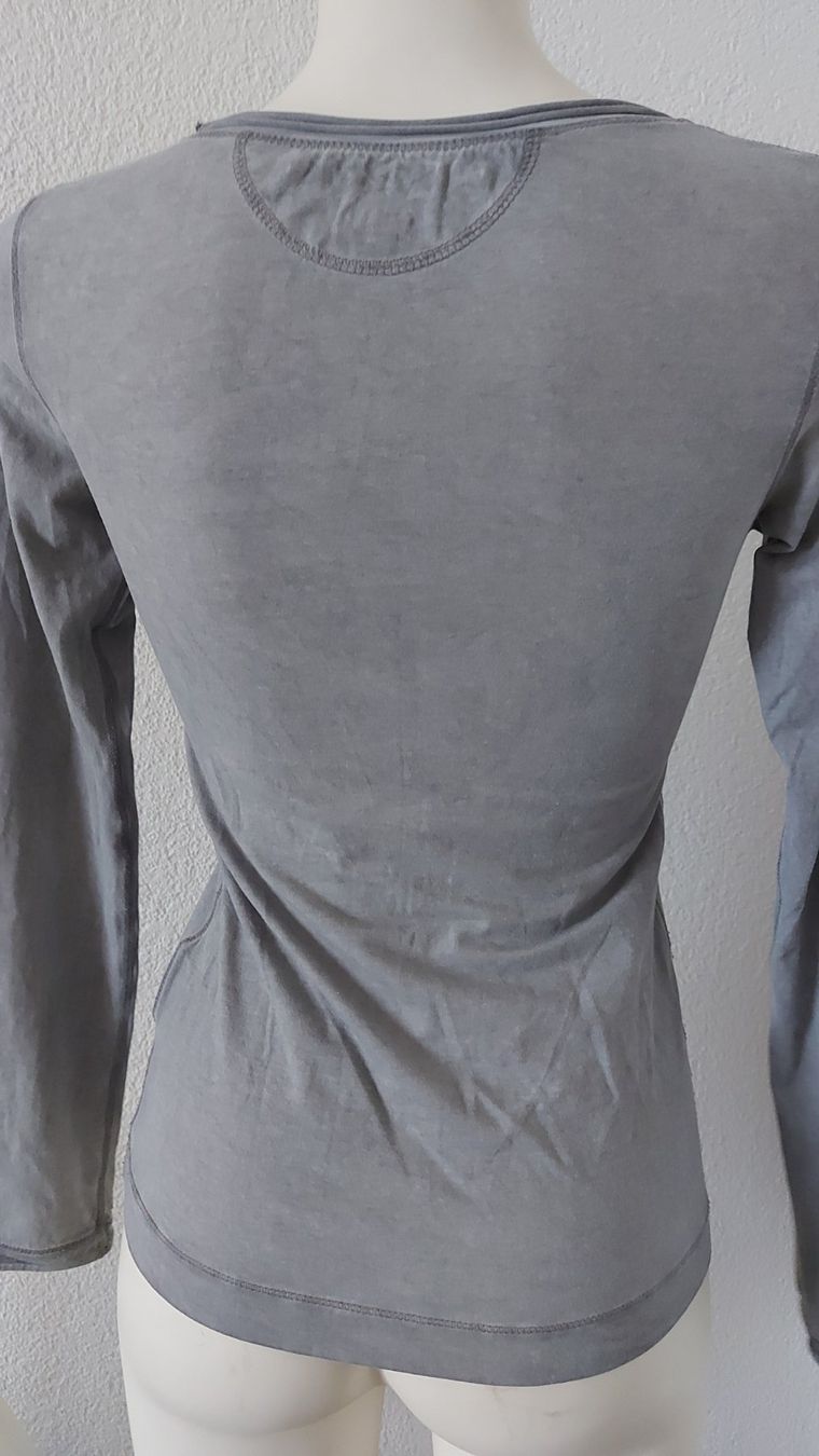 Nile Blusen: Nile Bluse/Shirt gr.XS Grau – Gebraucht aus Zofingen von MasterPCI 3