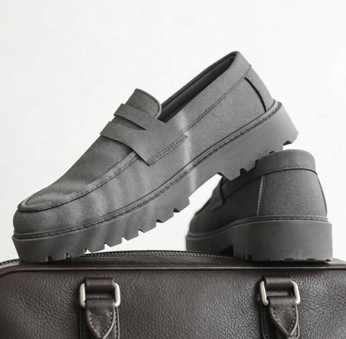 Chaussures hommes: Herren Loafers grau Grösse 45 Neu – Neuf avec emballage d'origine à Biel/Bienne par Bolagol9 2