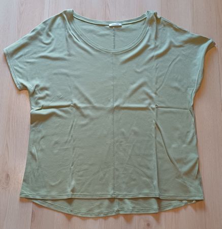 Lindgrünes T-Shirt, Grösse 42, Top Zustand!