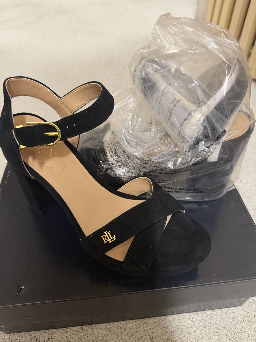 Ralph Lauren Chaussures femmes: Ralph Lauren High Heels Grösse 37 – Neuf (Voir description) à Birrhard par Evy1995 1