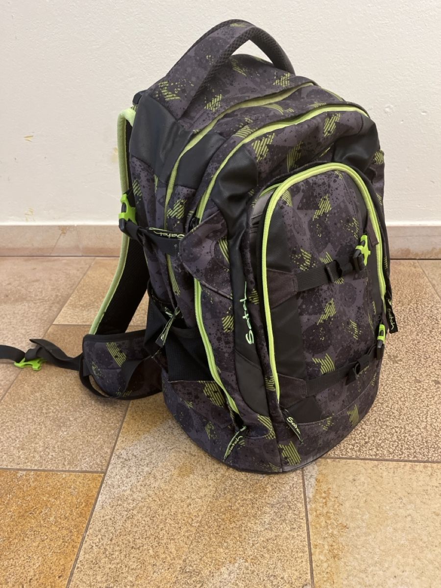 Satch Zaini: Gebrauchter Satch Schulrucksack zu verkaufen – Usato da Liestal venduto da Tumbat