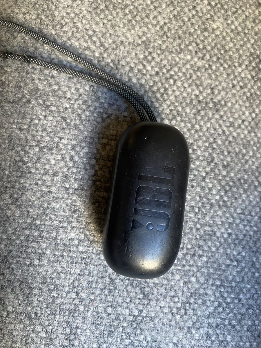 JBL Cuffie: JBL Reflect Mini NC Kopfhörer – Usato da Zürich venduto da ali_r7nw 1