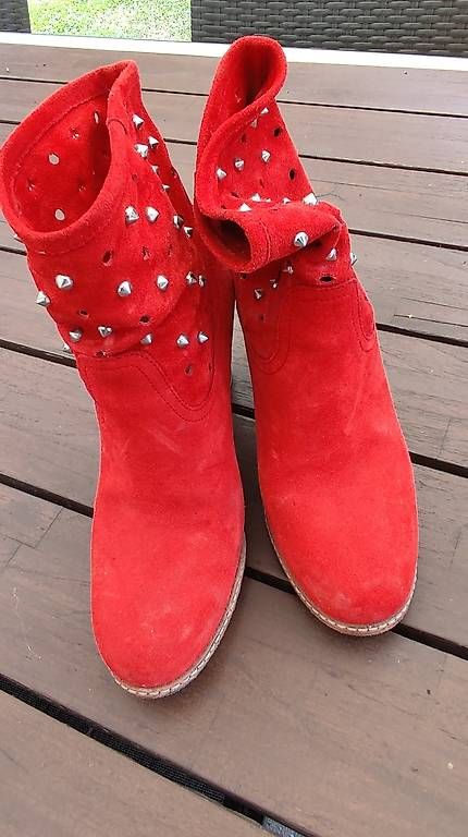 Scarpe da donna: Bottines rouges – Usato da Bex venduto da jcc_tg7b