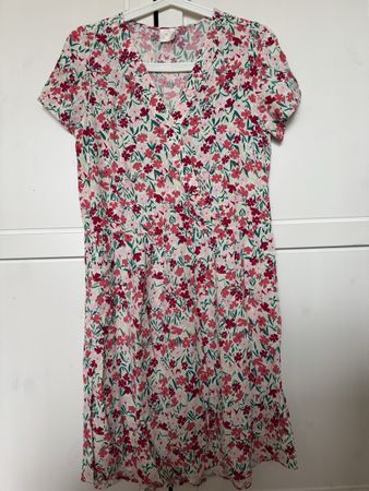 Kleid des petits hauts