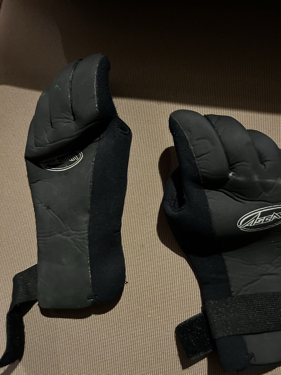 Guanti & manicotti: Warme Neopren Handschuhe Grösse M – Usato da Grenchen venduto da GaG_85