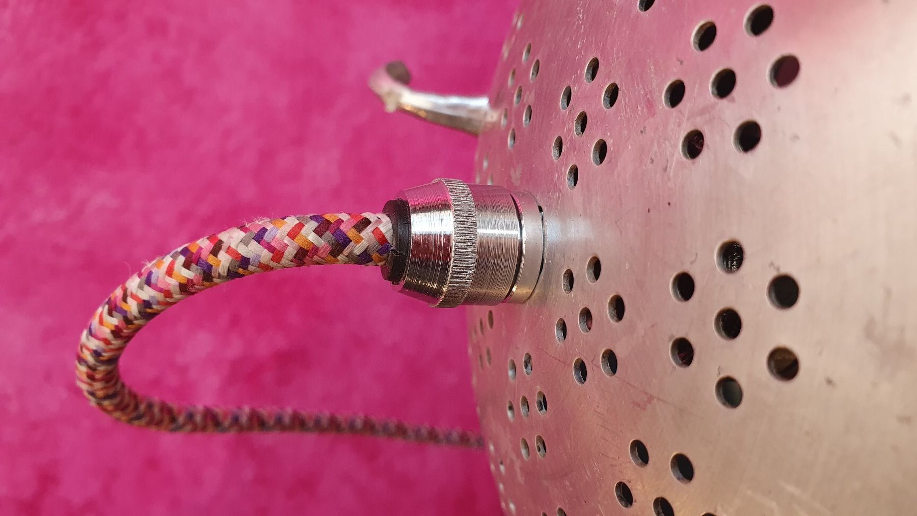 Lampen: Upcycling Löcherbecken Hängelampe – Gebraucht aus Biberist von stang4eva 2