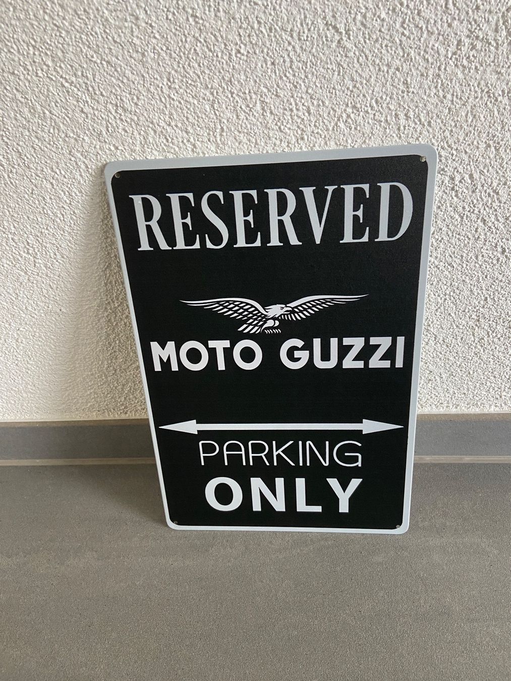 Insegne: Vintage Blechschild RESERVED MOTO GUZZI – Nuovo e nell'imballaggio originale da Seon venduto da Aaargauer01 8