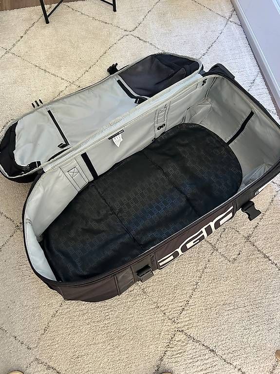 Ogio Valigie: OGIO Rig 9800 Travel Bag Suitcase – Usato da Cimo venduto da speedball93 1