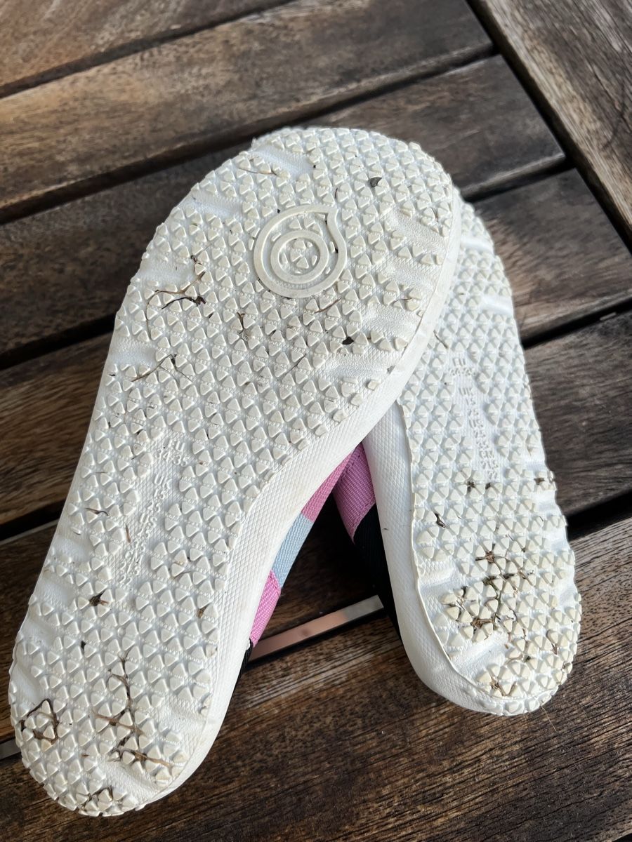 Decathlon Scarpe per ragazzi: Badeschuhe 34/35 – Usato da Glattbrugg venduto da HUAKK 2
