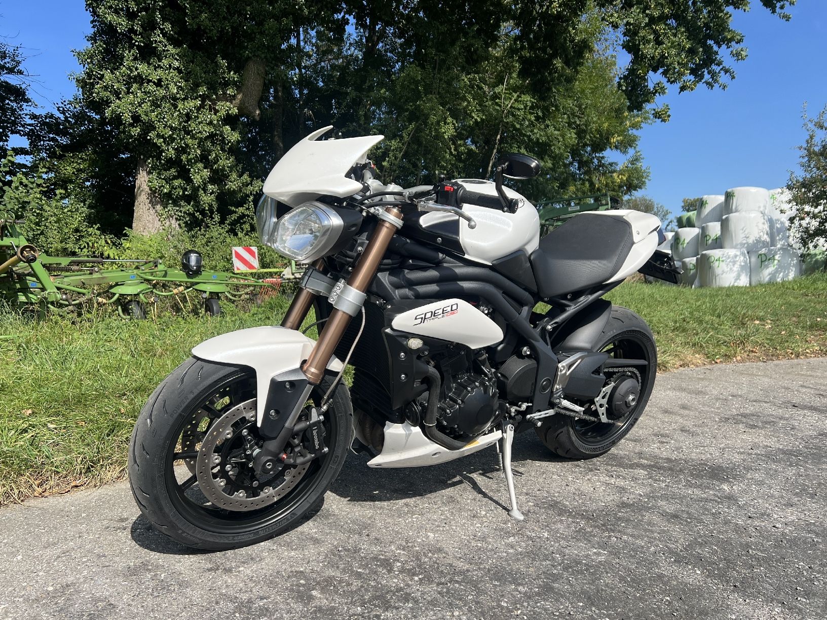 Triumph Strada: Triumph Speed Triple 1050 Jg. 2011 – Usato da Krauchthal venduto da bidu72 1