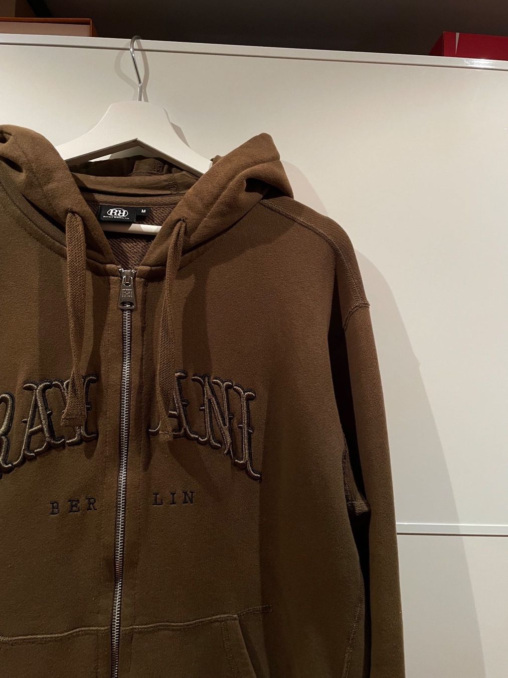 Maglioni & Felpe: Ravani Zip Hoodie – Nuovo (secondo la descrizione) da Speicher venduto da Loackerzzz 1