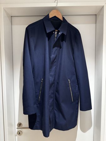 Dunkelblauer Hugo Boss Mantel Grösse 48 in gutem Zustand