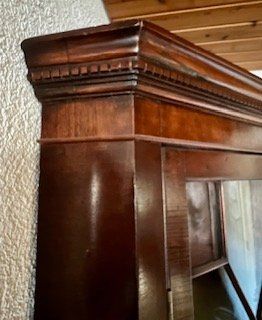 Vitrinen: Antike Eckvitrine – Gebraucht aus Möhlin von mau_52dm 1