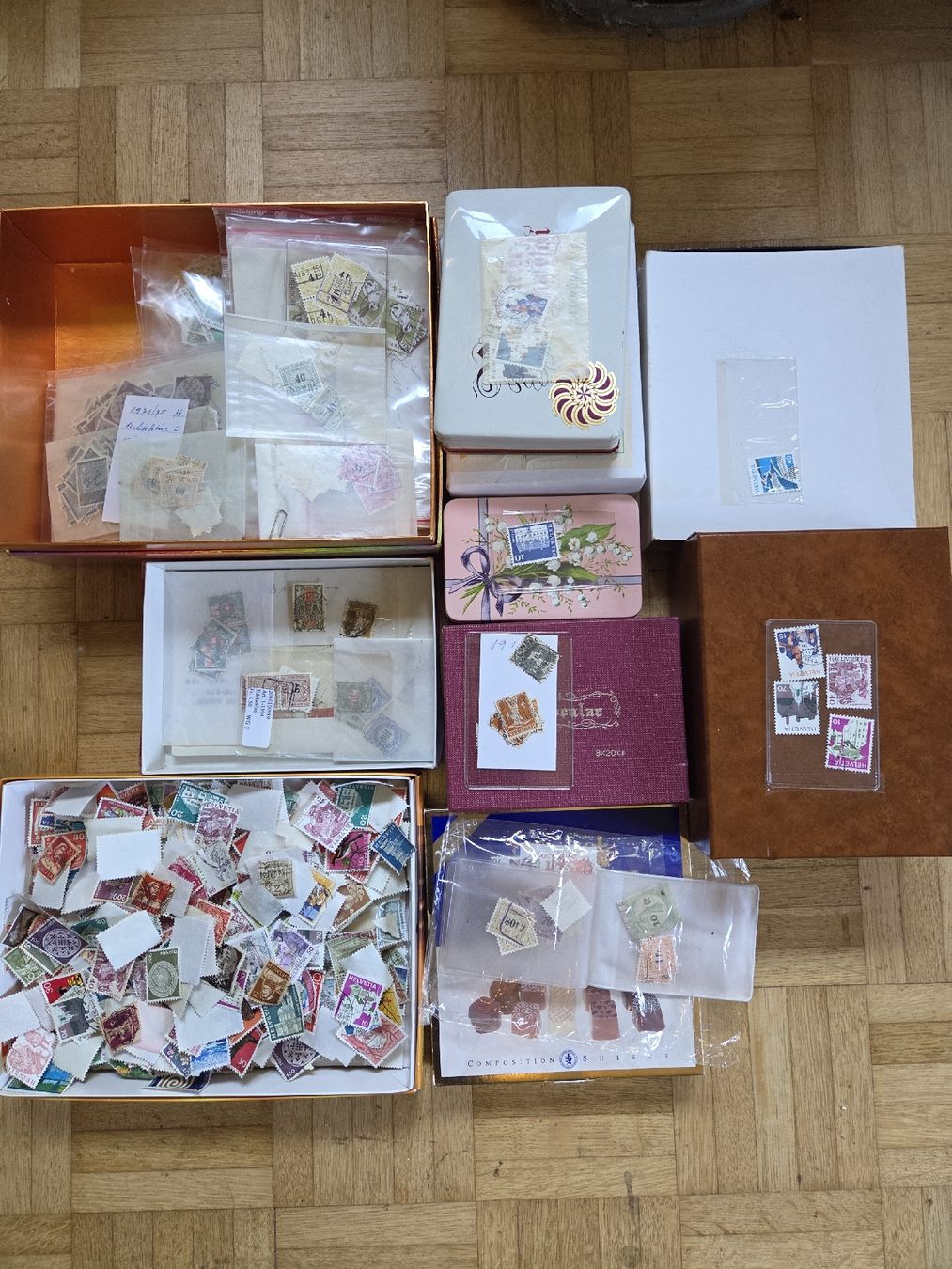Tutti i francobolli: Riesige Briefmarkensammlung – Usato da Riehen venduto da str_2msn 1