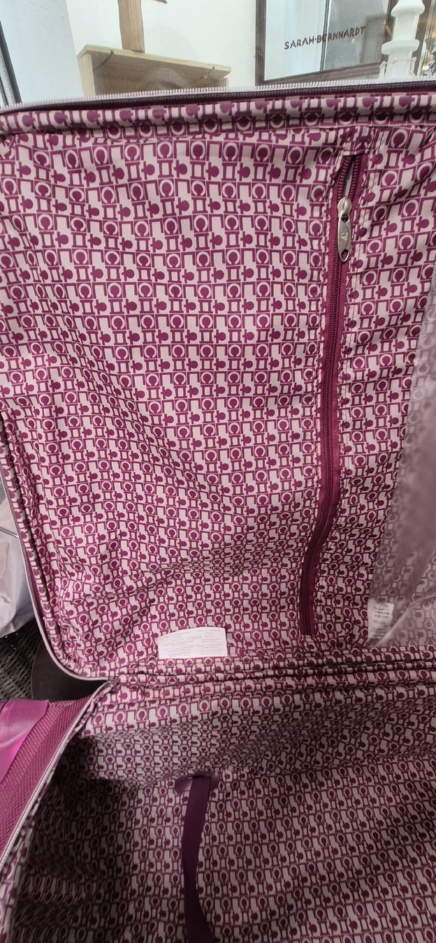 Valises de voyage: Reisekoffer Olympia violett  – D'occasion à Wettingen par allebasj61 4