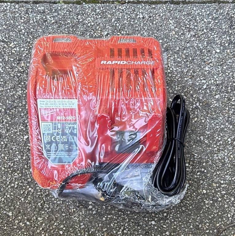 Tracteurs: Milwaukee M18 ONEFHIWF1 18 V – D'occasion à Bern par cherry74 3