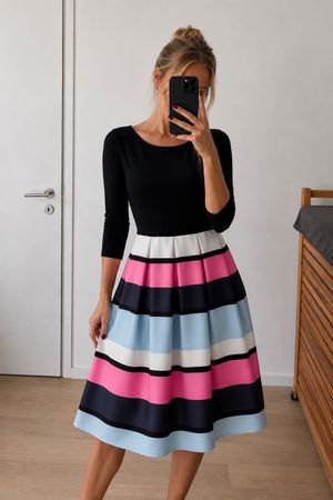 Kleid von Anna Field