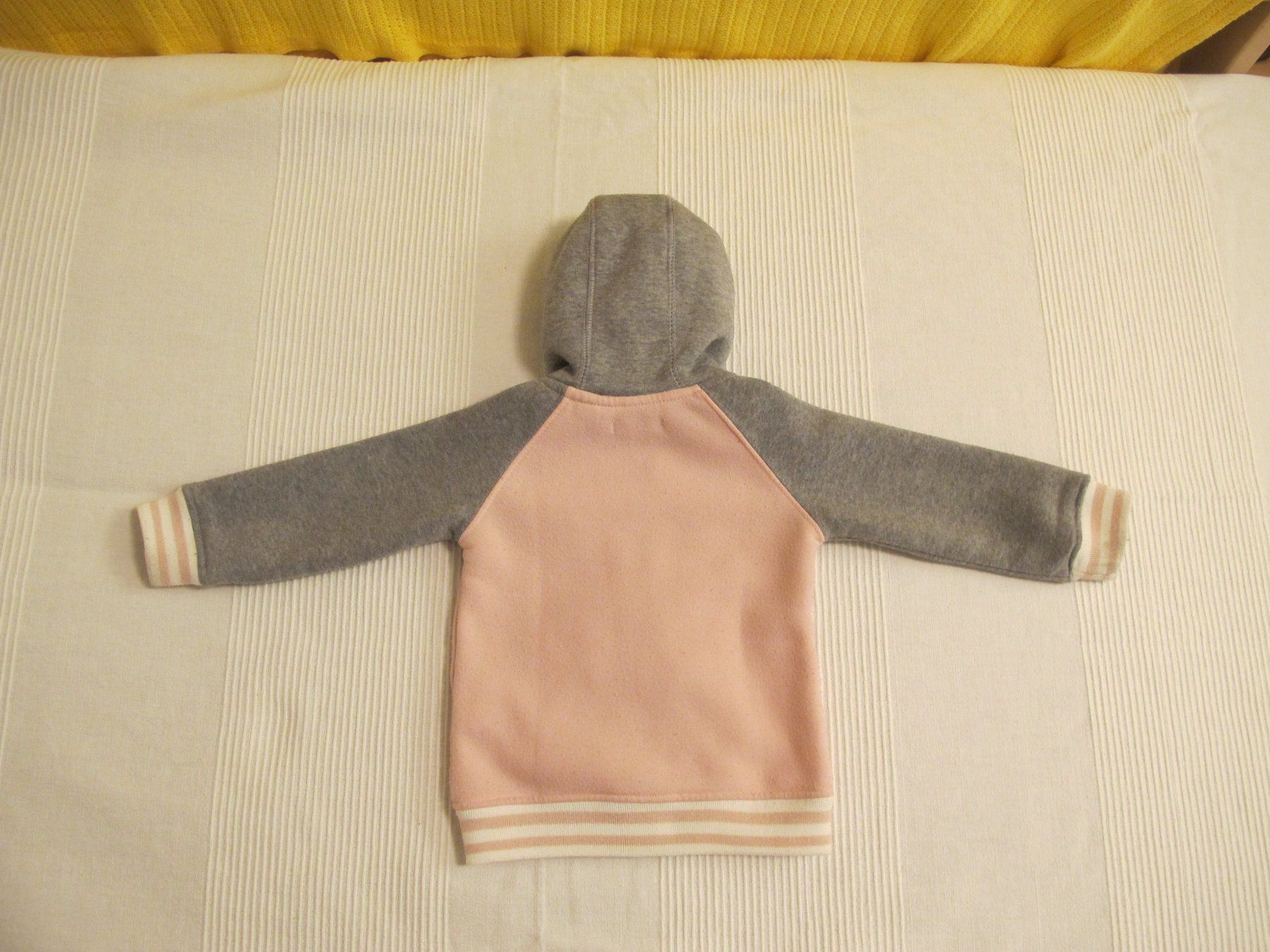 Giacche & Cappotti: Jacke Kapuzenjacke Mädchen Gr. 86 – Usato da Rheinfelden venduto da zwitschi_09 1